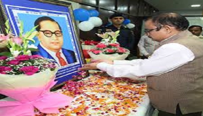 मुख्य सचिव ने डा भीमराव अम्बेडकर की जयंती पर अर्पित किए श्रद्धासुमन, बाबा साहेब को किया नमन