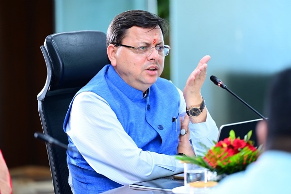 पन्द्रह दिन में सभी विभागों की परियोजनाओं का अपडेट पोर्टल में दर्ज हो: मुख्यमंत्री