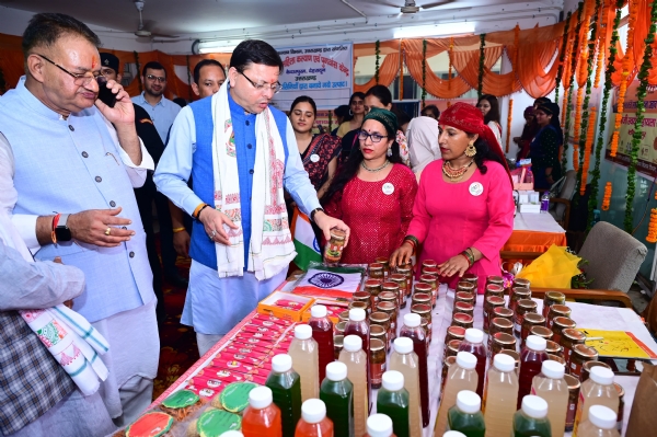 मुख्यमंत्री ने सभी से स्थानीय स्तर पर बनी राखियां और अन्य उत्पाद खरीदने की अपील की