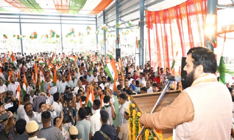 सीएम सैनी ने कालका से रवाना की तिरंगा यात्रा