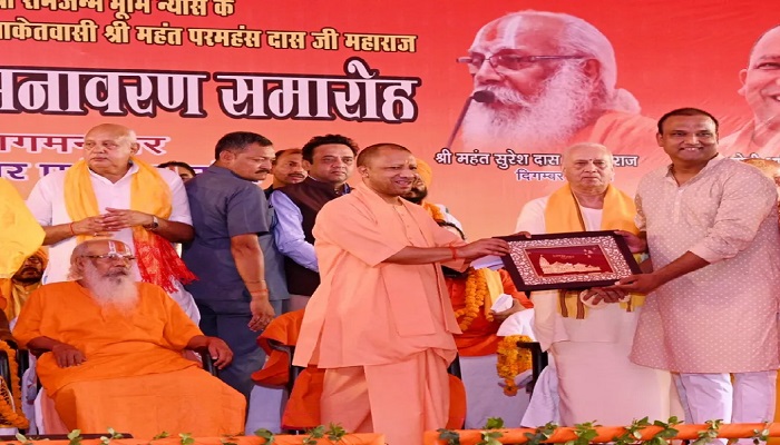 पड़ोस जल रहा, हिंदुओं को चुन-चुनकर बनाया जा रहा निशाना : योगी
