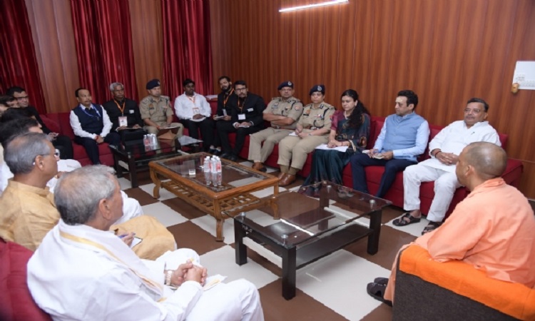 योगी की मंशा – ब्रज में व्यवस्था ऐसी, जो श्रद्धालुओं को कराए सुखद अनुभूति