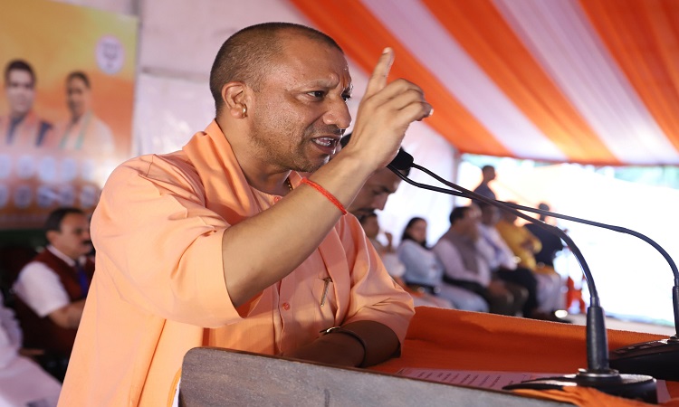 टेरेरिस्ट स्टेट नहीं, अब टूरिज्म स्टेट बन गया है जम्मू-कश्मीरः  सीएम योगी