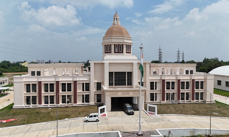 सैनिक स्कूल की स्थापना से गोरखपुर की उपलब्धियों में स्वर्णिम अध्याय जोड़ा मुख्यमंत्री ने