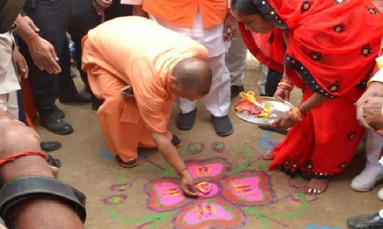 योगी सरकार की पहल, दीपावली पर चटख रंगों से जगमगाएंगे वनटांगिया गांव