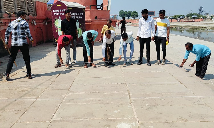 दीपोत्सव के लिए राम की पैड़ी से मार्किंग प्रक्रिया का श्रीगणेश