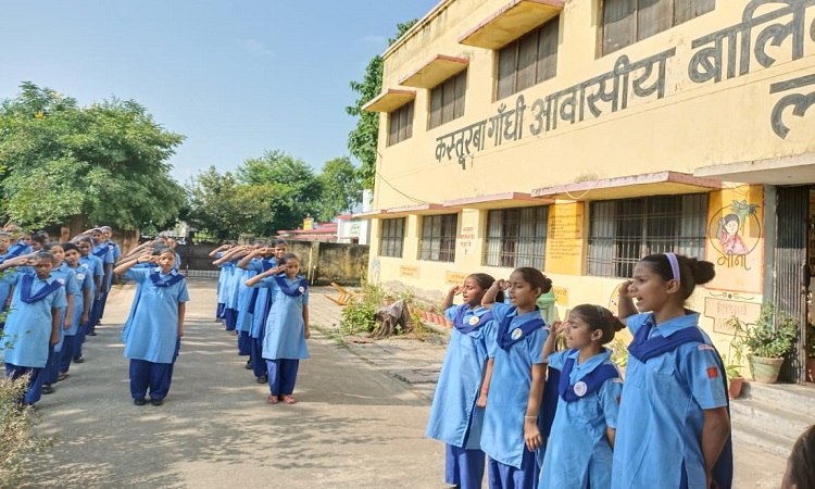KGBV की 76,000 बालिकाओं को गाइड प्रशिक्षण दिलाकर योगी सरकार ने सुरक्षित किया भविष्य