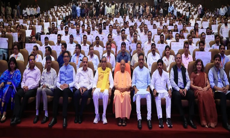 मिशन रोजगार: सीएम योगी ने दीपावली से पहले ही युवाओं को दिया उपहार