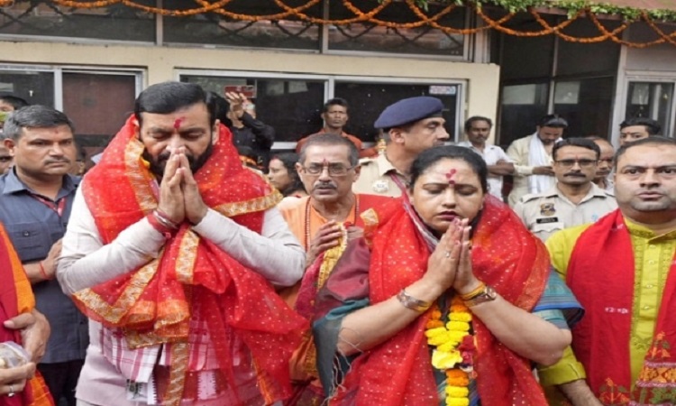 नायब सिंह सैनी ने मां कामाख्या देवी के किए दर्शन, प्रदेश की खुशहाली के लिए प्रार्थना की