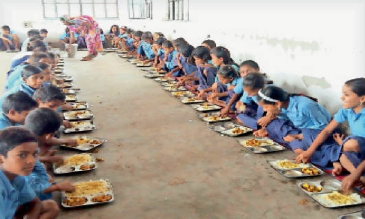 पीएम पोषण योजना के तहत 2024-25 में अब तक प्रदेश में करीब 80 प्रतिशत धनराशि का हुआ व्यय