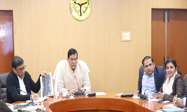 महाकुंभ में आने वाले श्रद्धालुओं को स्वच्छ वातावरण मिले, कहीं पर भी न हो धूल प्रदूषण: एके शर्मा