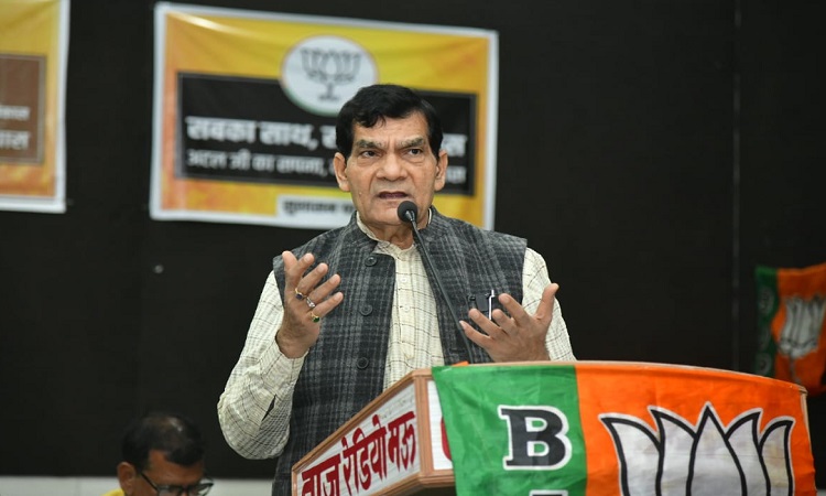 मऊ सहित पूरा पूर्वांचल विकास की नई ऊंचाई पर होगा: एके शर्मा