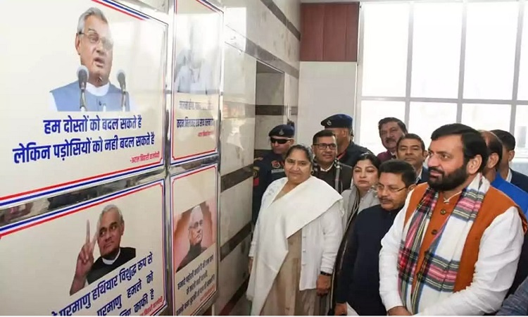 देश को सर्व शिक्षा अभियान,ग्राम सडक़ जैसी योजनाएं देने वाले अटल की स्मृतियां अमिट: नायब सैनी
