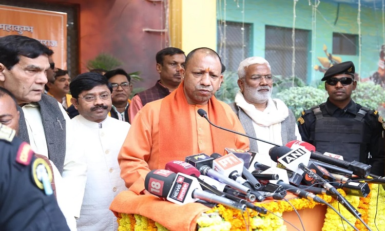 प्रयागराज के लिए आतिथ्य सेवा का अद्भुत उदाहरण प्रस्तुत करने का अवसर है महाकुम्भः सीएम योगी