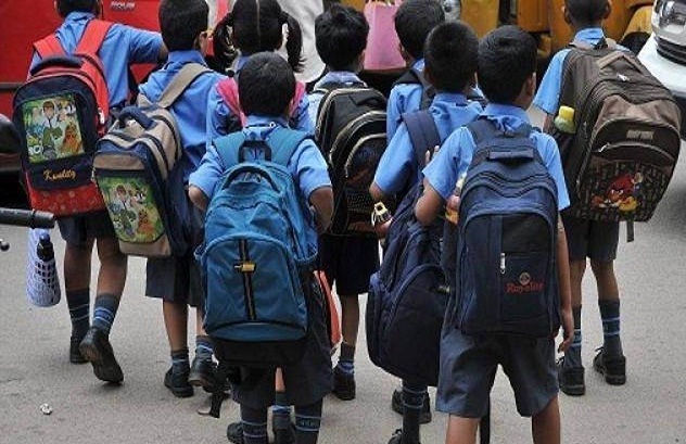 गरीब बच्चों को बड़े स्कूलों में प्रवेश दिला रही योगी सरकार, प्रथम चरण में 1.32 लाख से अधिक आवेदन आए