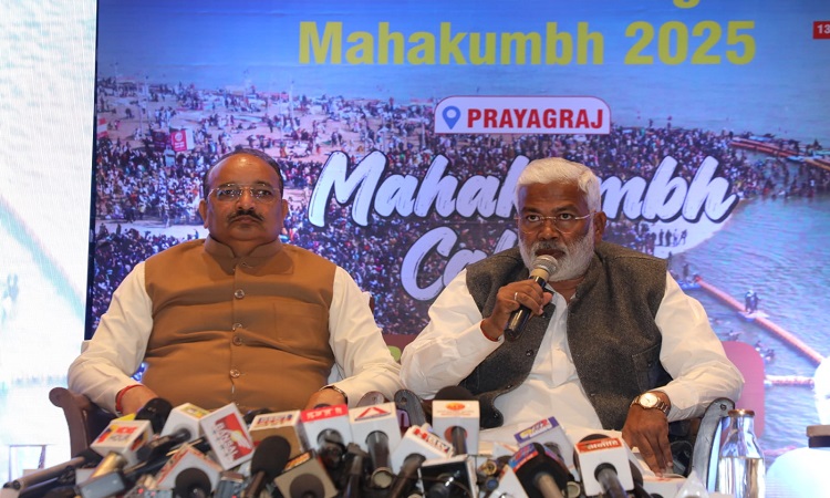 महाकुंभ 2025 रोडशोः योगी के मंत्रियों ने मध्य प्रदेश की जनता को दिया महाकुंभ में आने का निमंत्रण
