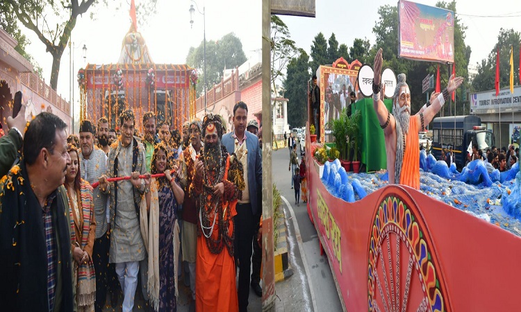 नगर विकास मंत्री ने भारद्वाज आश्रम कॉरिडोर से सड़क तक खींचा ‘स्वच्छता रथ’