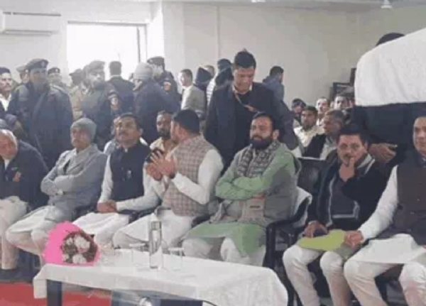 हरियाणा के सीएम ने कैथल में सुनी मोदी के मन की बात
