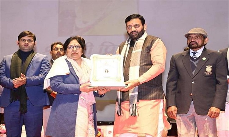 देश-दुनिया में परचम लहराने वाले खिलाड़ियों की माताओं का सम्मान गौरव का विषय – मुख्यमंत्री