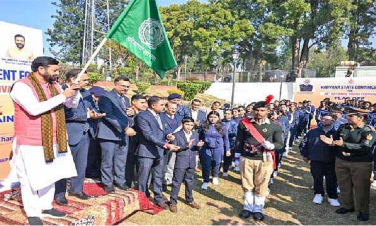सैनी ने राष्ट्रीय युवा महोत्सव के प्रतिभागियों के प्रतिनिधिमंडल को दी हरी झंडी