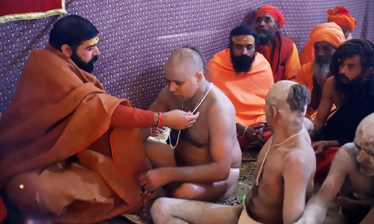 महाकुम्भ में शुरू हुआ ब्रह्मचर्य दीक्षा समारोह