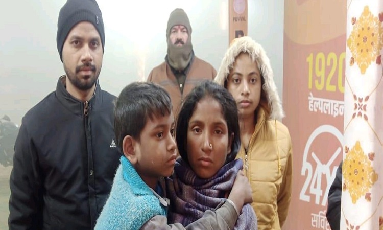 डिजिटल महाकुम्भ: अपनों को परिजनों से मिल रहा खोया-पाया केंद्र