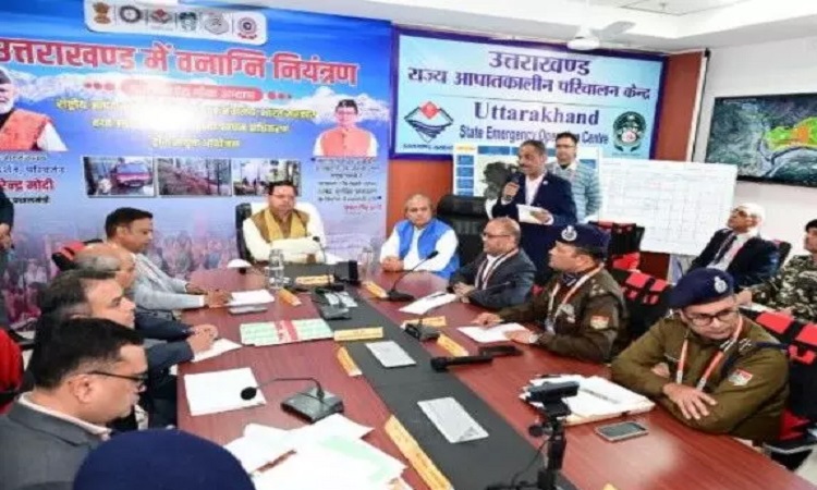 वनाग्नि की चुनौतियों से निपटने के लिए बनाए आगे की योजनाएं : मुख्यमंत्री धामी