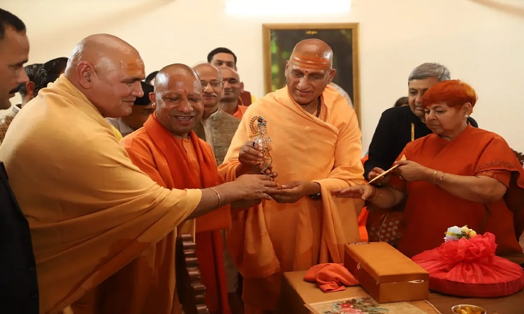 मुख्यमंत्री की श्रद्धालुओं से अपील: महाकुंभ में यातायात और स्वच्छता व्यवस्था बनाए रखने में दें सहयोग