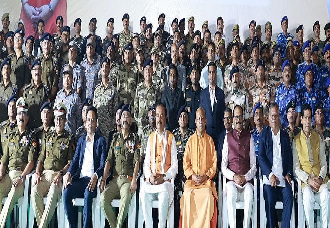 उत्तराखंड में अन्य पिछड़ा वर्ग आरक्षण पर रिपोर्ट सौंपी, मुख्यमंत्री से मिले आयोग अध्यक्ष