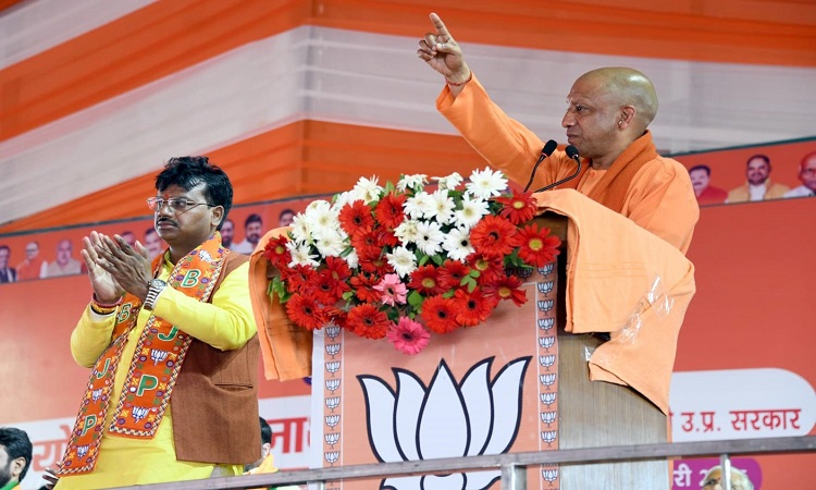 जिससे सनातन धर्म का गौरव बढ़ता हो, सपा को उससे पीड़ा होती हैः सीएम योगी