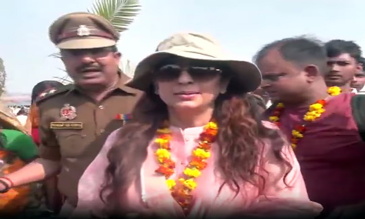महाकुम्भ में बिताया हर एक क्षण मेरे जीवन का सबसे सुखद अनुभवः जूही चावला