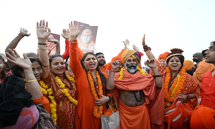 नारी शक्ति और युवा चेतना से सनातन के मेल का साक्षी बन रहा है प्रयागराज महाकुम्भ