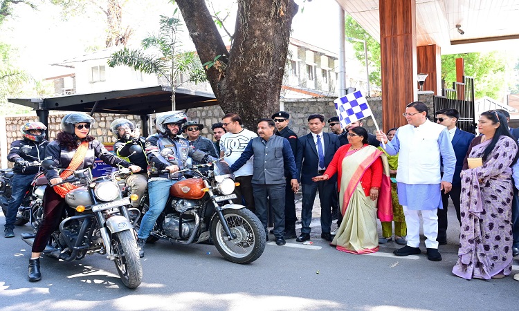 मुख्यमंत्री ने दिखाई हरी झंडी, ड्रग्स मुक्त उत्तराखंड के लिए निकली बाइक रैली