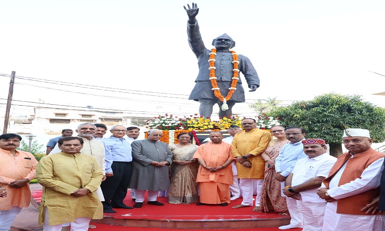 हेमवती नंदन बहुगुणा ने संघर्षों से प्रशस्त किया था अपना मार्गः मुख्यमंत्री