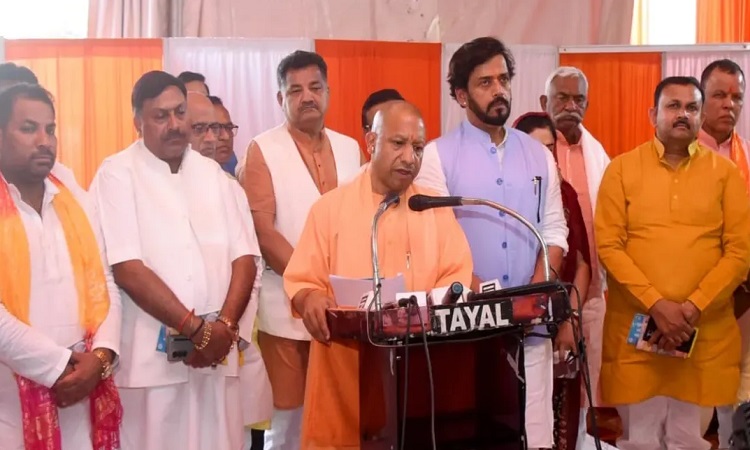 अब यूपी में खुद को सुरक्षित करता है हर व्यक्ति : मुख्यमंत्री