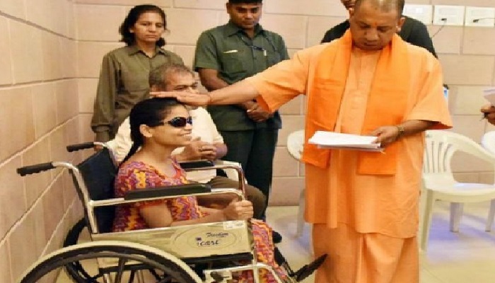 यूपी का हर दिव्यांग बन रहा सशक्त, योगी सरकार की योजनाओं से बदल रही तकदीर