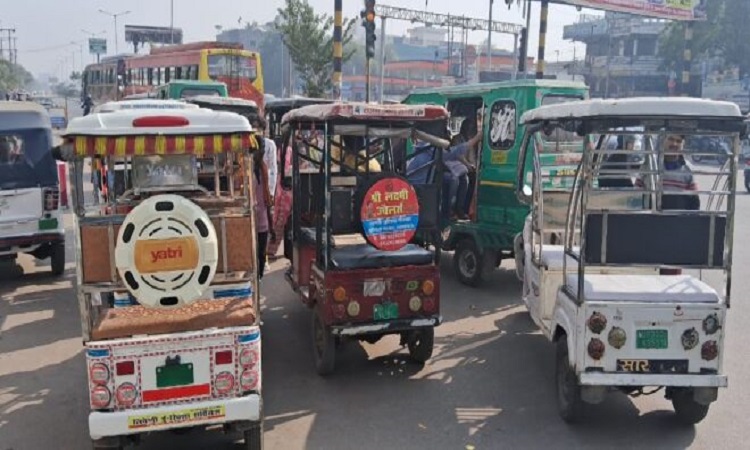 अनधिकृत ई रिक्शा व ऑटो के खिलाफ मंगलवार से चलेगा अभियान