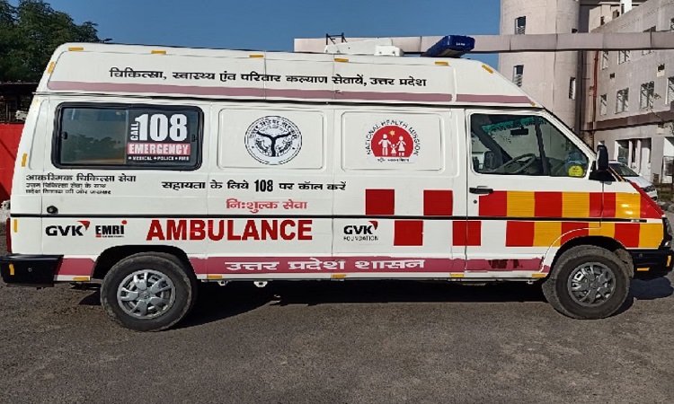 जीवन दायिनी बनी योगी सरकार की एंबुलेंस सेवा 108 और 102