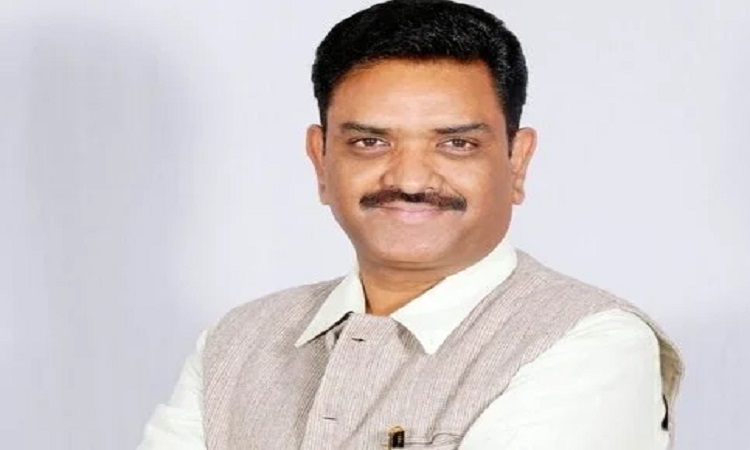 सत्ता में थे तो दलितों का अपमान करते थे अखिलेश : असीम अरुण