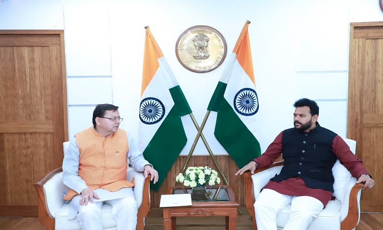 मुख्यमंत्री धामी ने केंद्रीय नागरिक उड्डयन मंत्री से नई दिल्ली में की मुलाकात