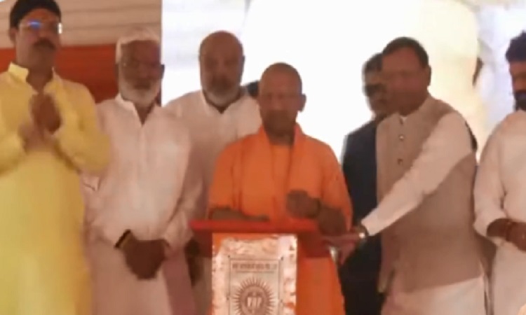 3 साल में यूपी से खत्म कर देंगे गरीबी, प्रदेश को बनाएंगे नंबर वन : योगी आदित्यनाथ