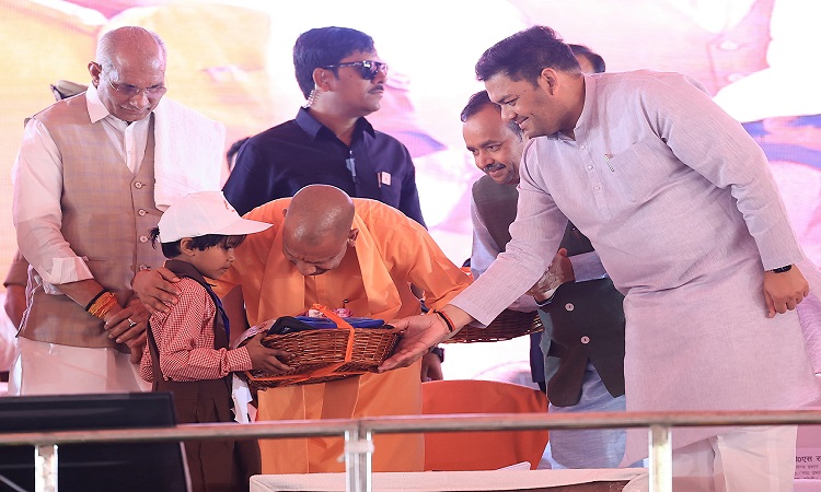 झुमके से नहीं अब नाथ कॉरिडोर से है बरेली की पहचान- सीएम योगी