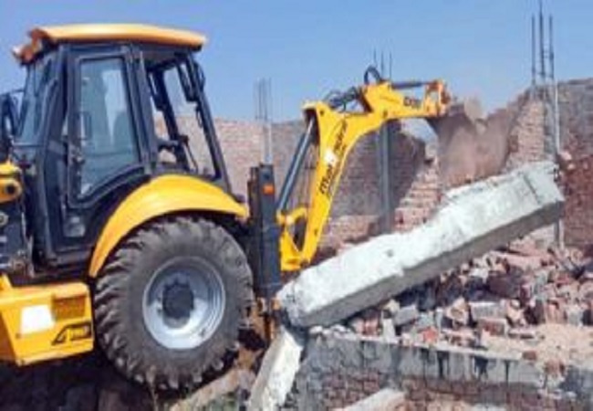 अब तक 225 मदरसों, 30 मस्जिद, 25 मजार व छह ईदगाह पर चला चाबुक
