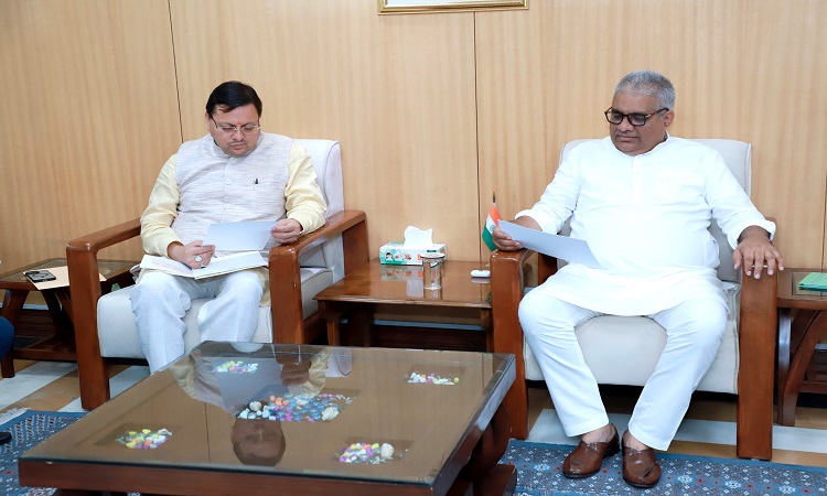 CM धामी ने केंद्रीय मंत्री भूपेन्द्र यादव से की भेंट
