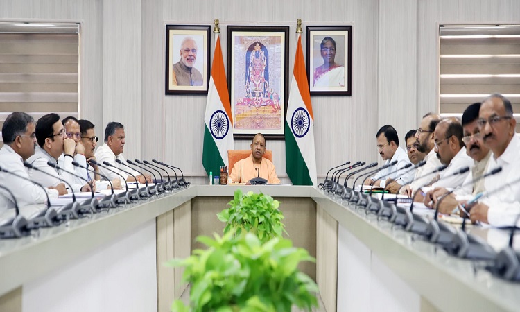 मुख्यमंत्री का निर्देश, हरा चारा उत्पादन की क्षमता बढ़ाएं, भूसा बैंक की स्थापना जरूरी
