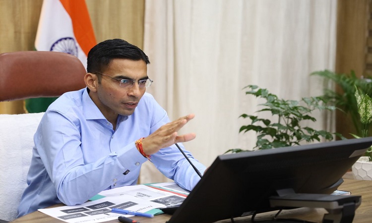 जन खजाने से परवरिश की जाती है हमारी, डॉक्टर्स की, हम सबकीः डीएम