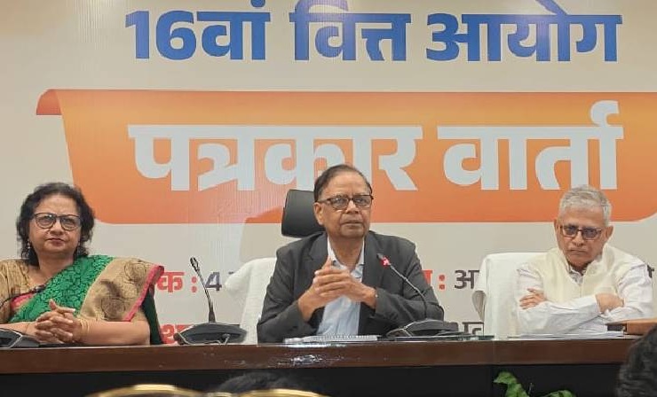 उत्तर प्रदेश ने केंद्रीय करों में राज्य की हिस्सेदारी को 50 प्रतिशत करने की मांग की है: अरविंद पनगढ़िया