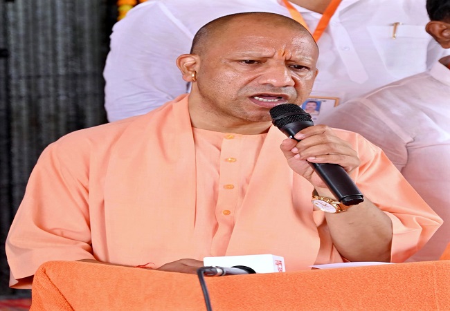 सीएम योगी ने भदोही को दी विकास की सौगात