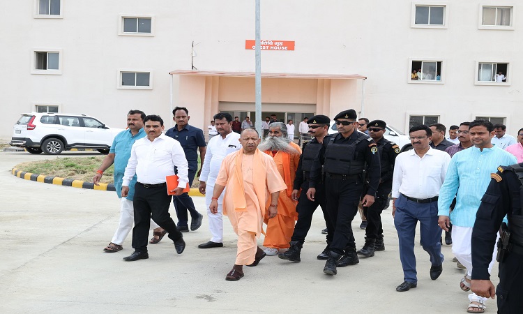 राष्ट्रपति की भव्य अगवानी करेगा गोरखपुर : योगी