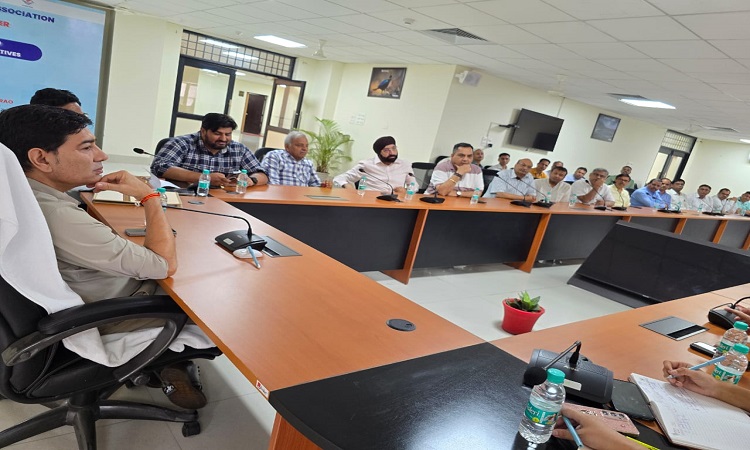 सरकार फार्मा उद्योग के साथ है, लेकिन औषधियों की गुणवत्ता से नहीं किया जाएगा कोई समझौता: डॉ आर राजेश कुमार